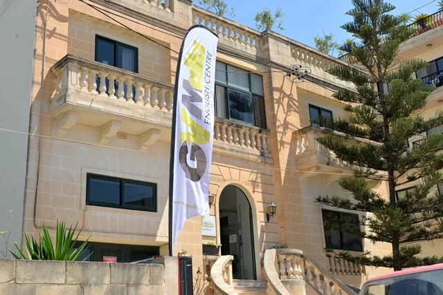 Jazykový pobyt v zahraničí pre deti a mládež s ENLAP v St. Pauls Bay, Malta, Rodinný jazykový pobyt v malebnom St Paul's Bay - GV Malta